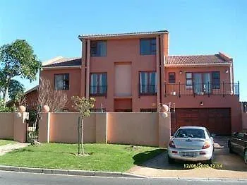 Otel The Renaissance Guest Lodge Cape Town